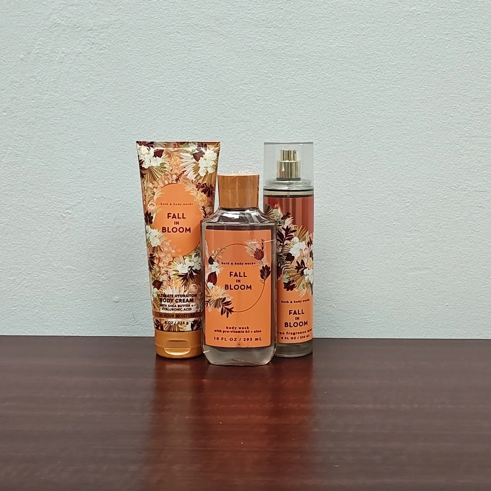 Bath & Body Works FALL IN BLOOM 3 Piece Body Care Gift Set